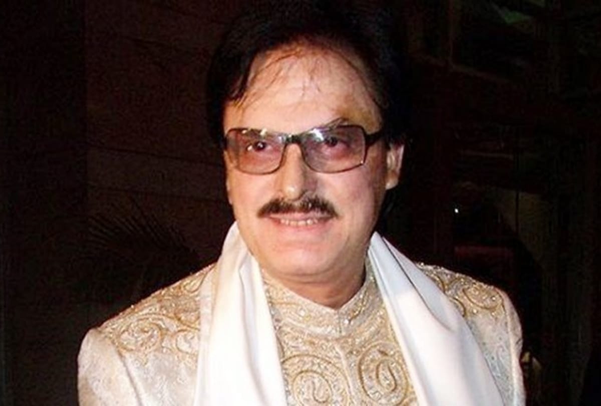 Sanjay Khan going to make Brigadier Usman biopic who was martyred in the India-Pakistan war with son Zayed Khan