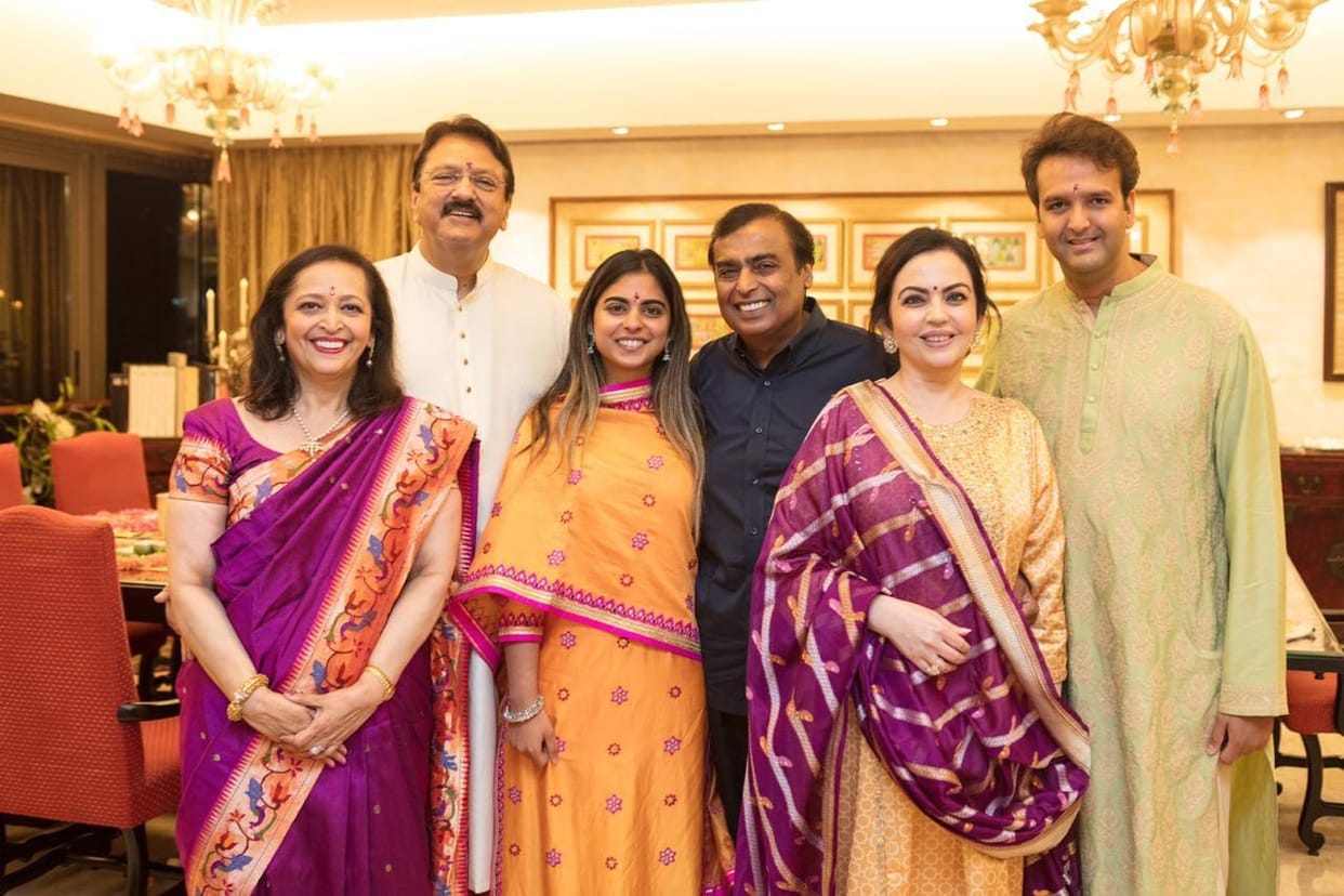 Isha Ambani and Anand Piramal will get married on December 12