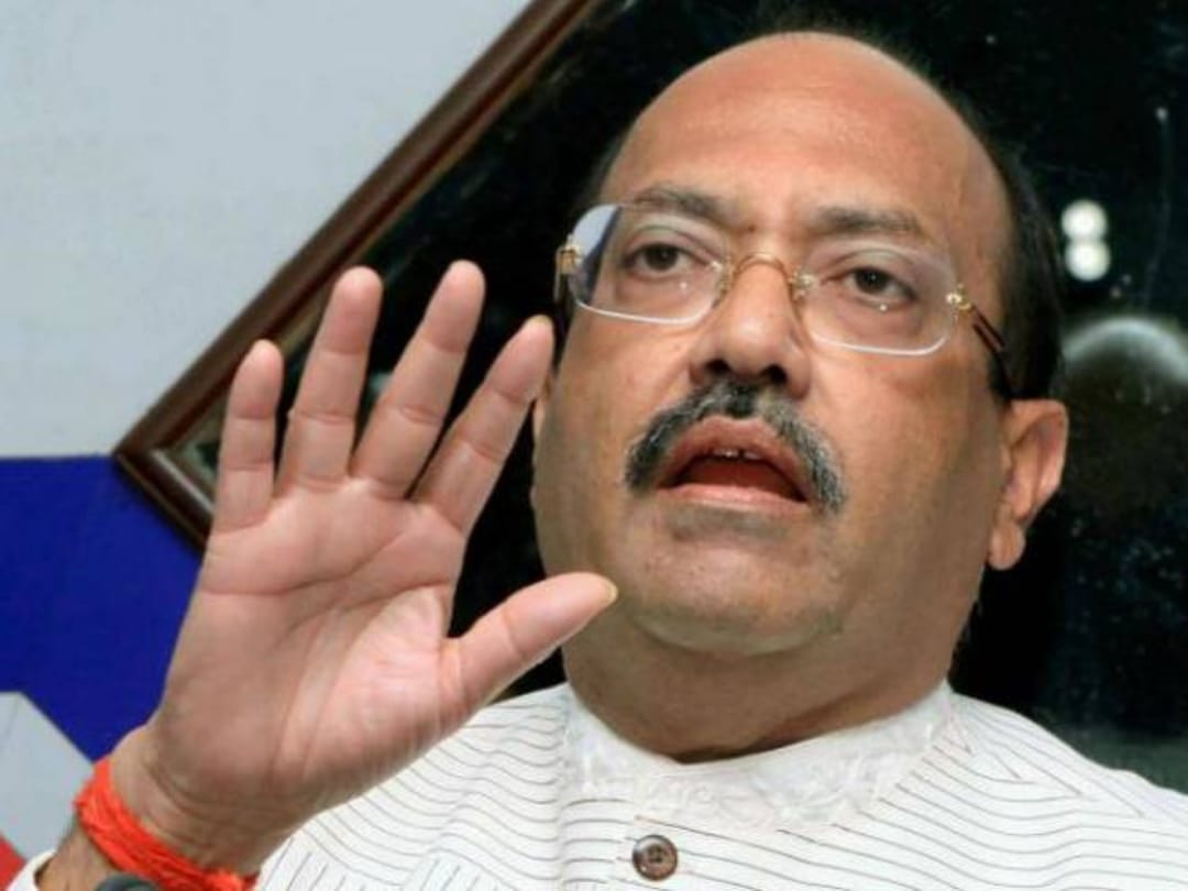 Amar singh critical in singapore hospital release video for amitabh bachchan know all about him