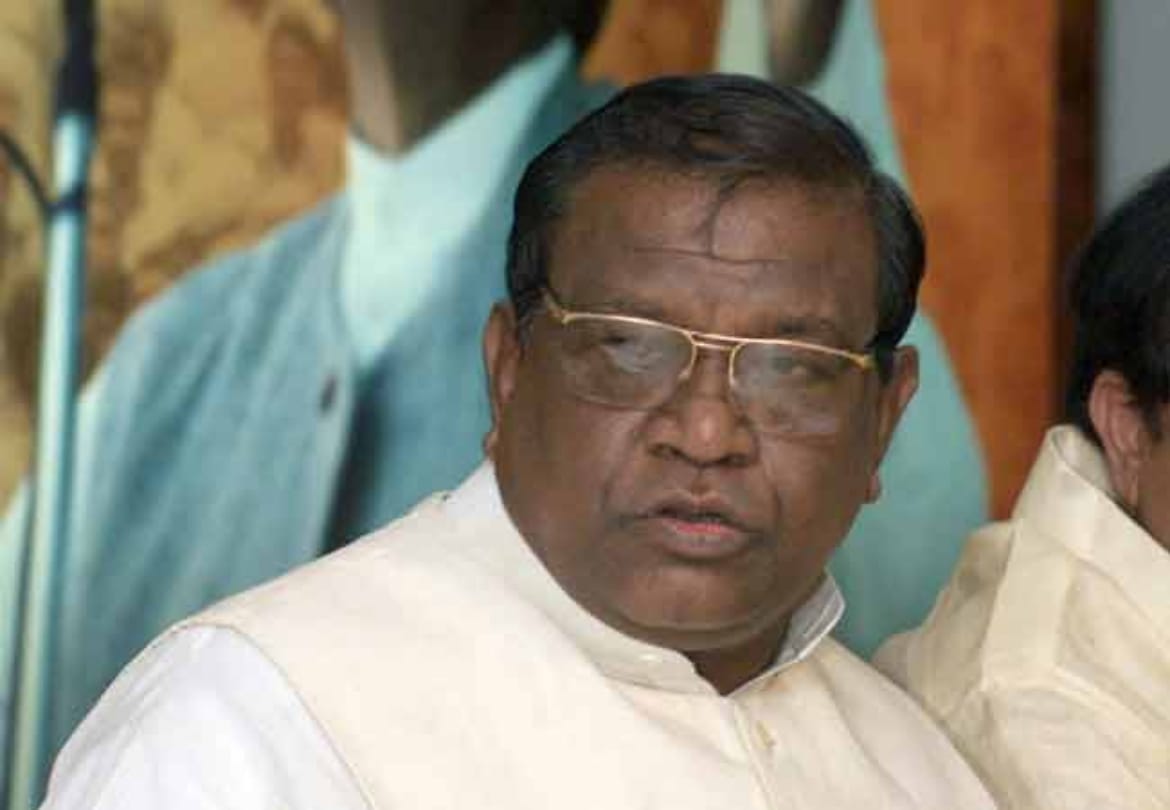 P Chidambaram Case, Indian politicians with corruption charges chased by CBI and ED