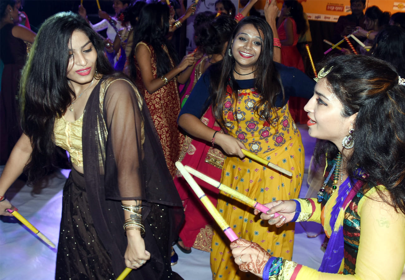 Maha dandiya utsav in kanpur