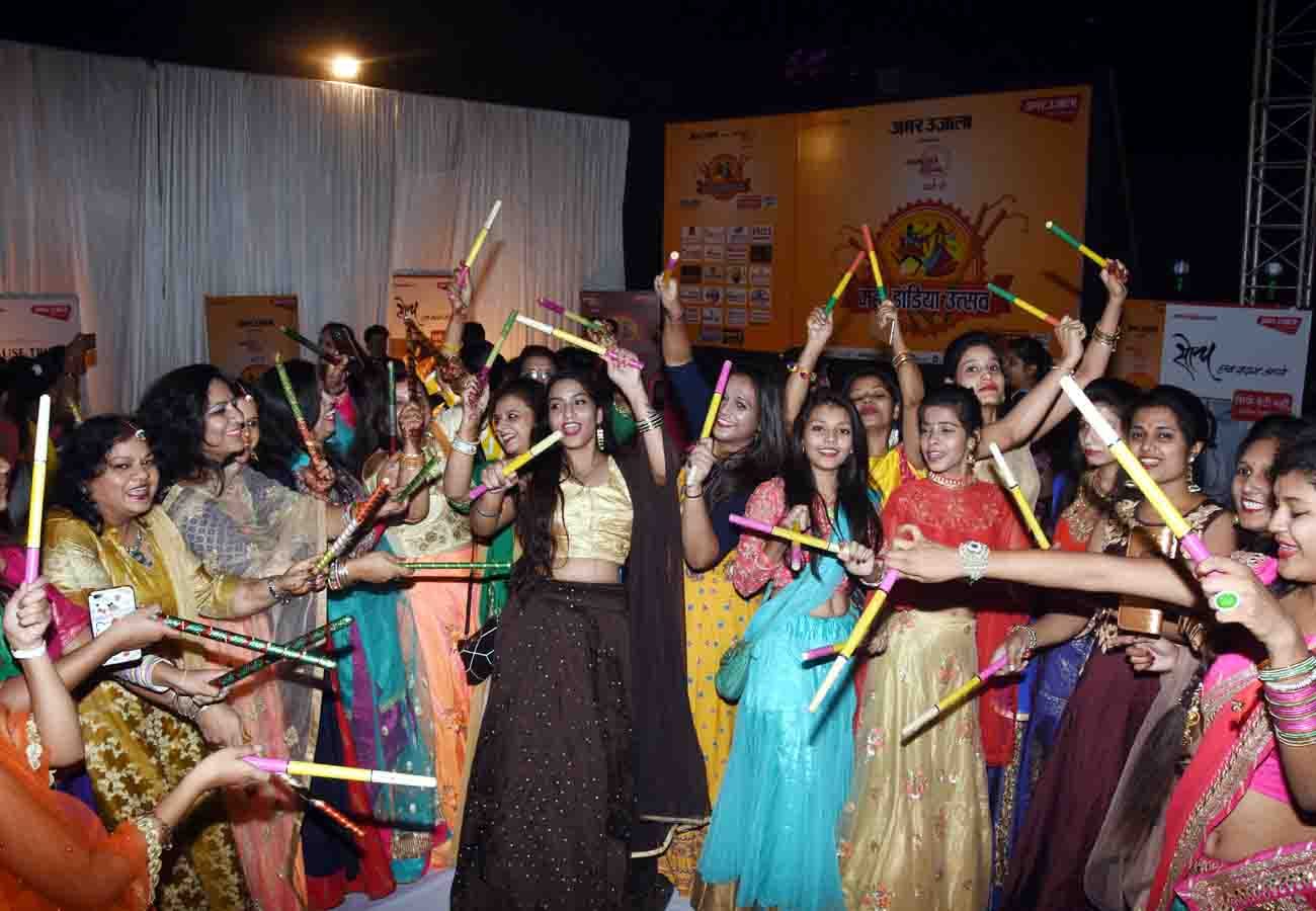 Maha dandiya utsav in kanpur