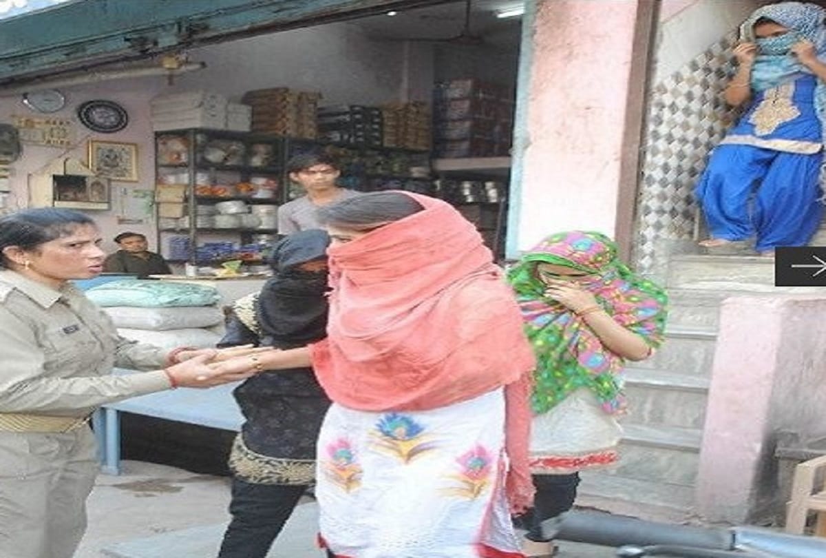UP NEWS Entry of soldiers in the Red Light Area is prohibited in Meerut