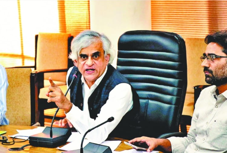 P Sainath participated in Debate in Chandigarh