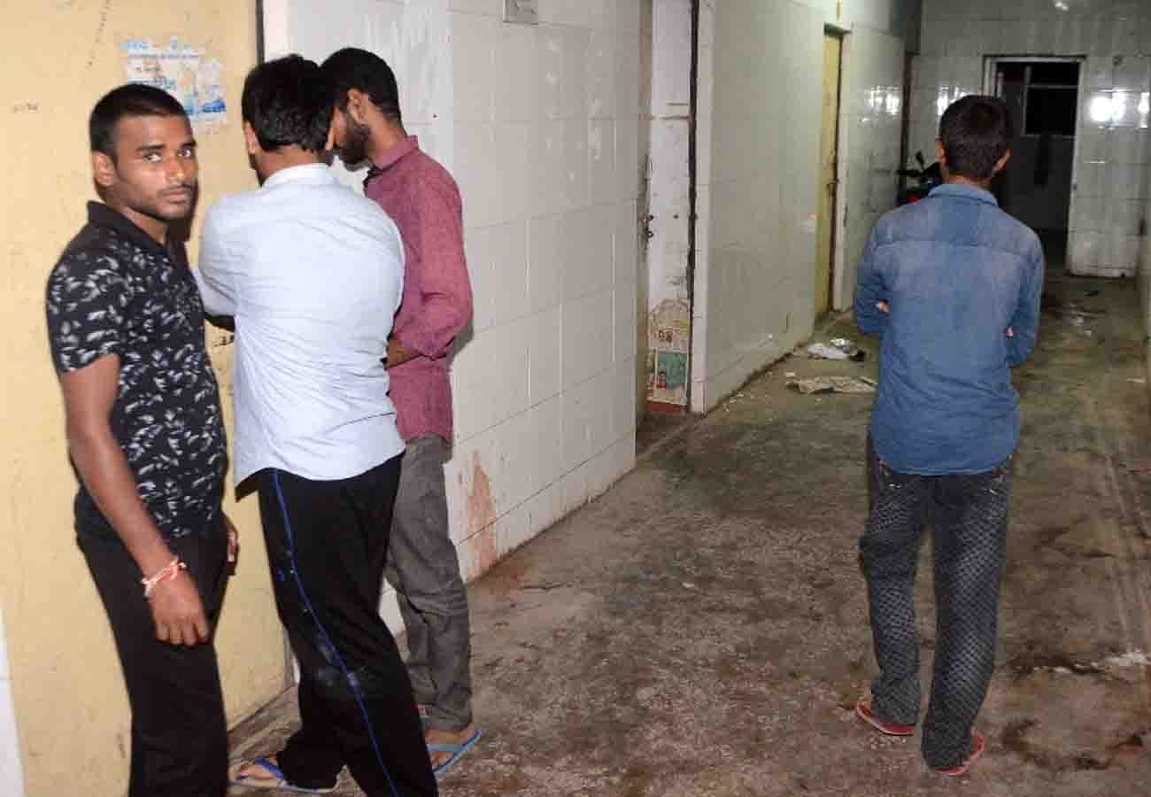 beating between students in csa kanpur
