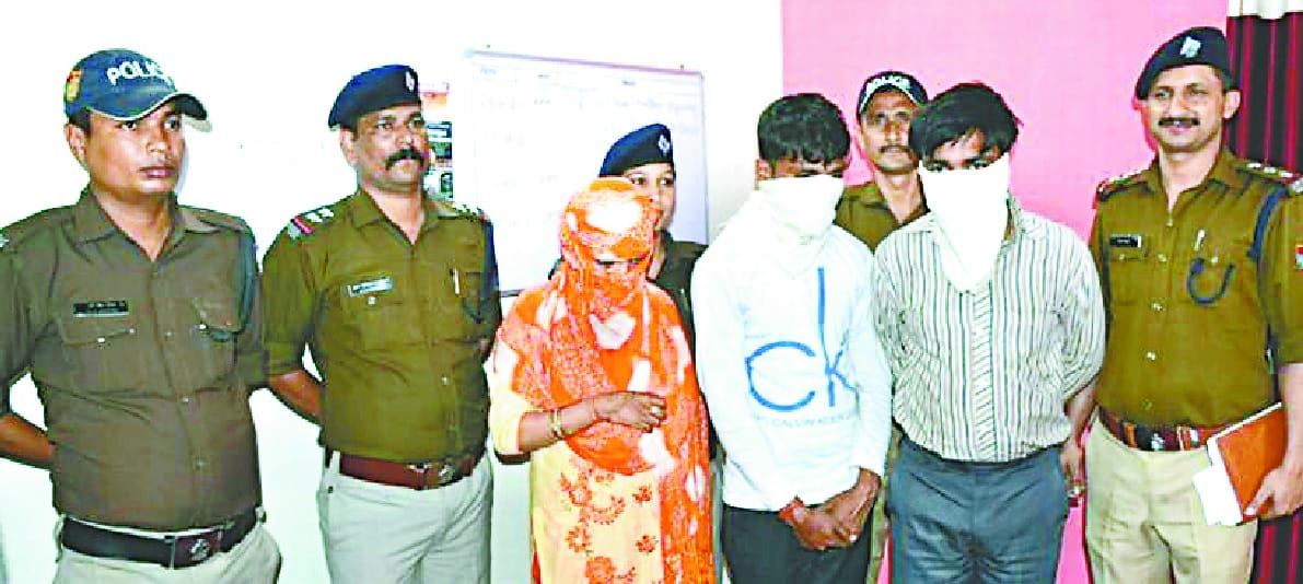 3 arrested for duping people after being fake CID officer