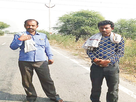 Bolero rider robbers loot truck full of paddy