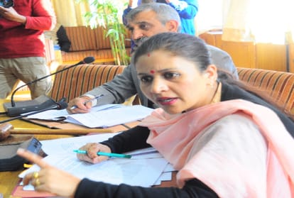BJP's took u turn on rent issue after conversation with minister in mc shimla house
