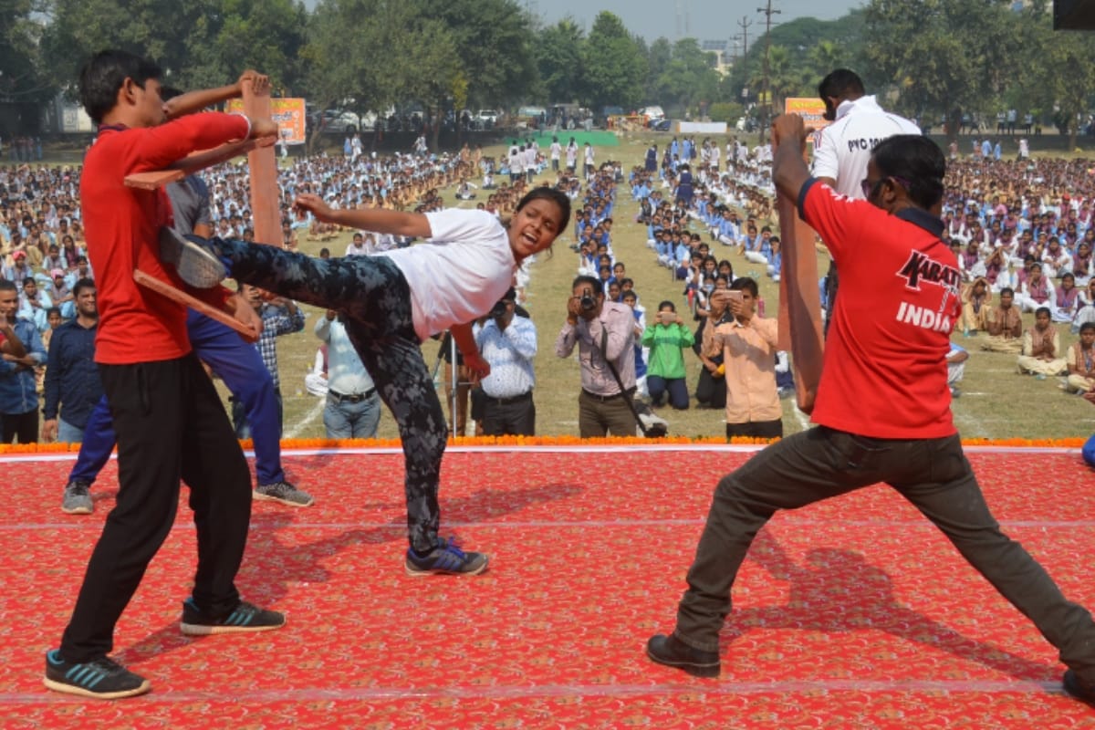 ABVP trained meerut daughters for self defense training in ccsu