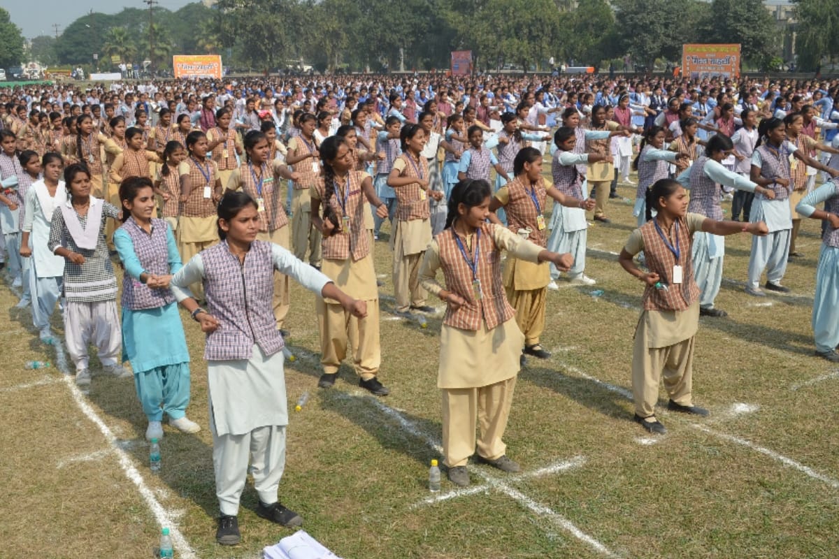 ABVP trained meerut daughters for self defense training in ccsu