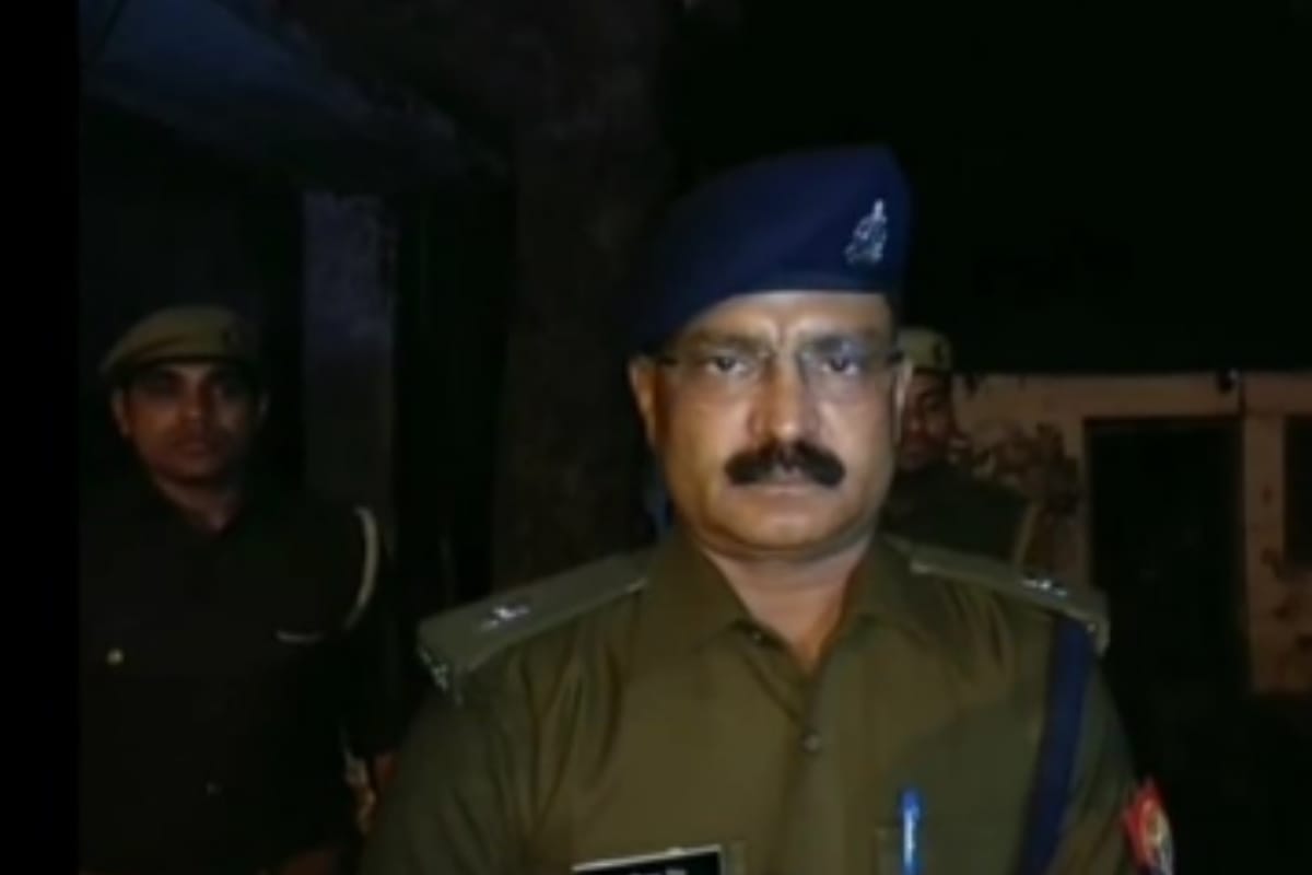 police officers arrested badmash in encounter in meerut was a prize money