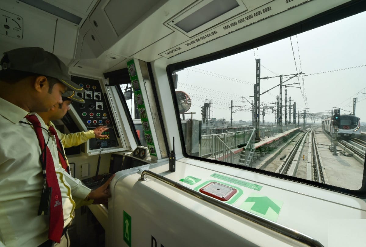 shiv vihar to trilokpuri section of pink line metro twice to switch to commute start from 31 october