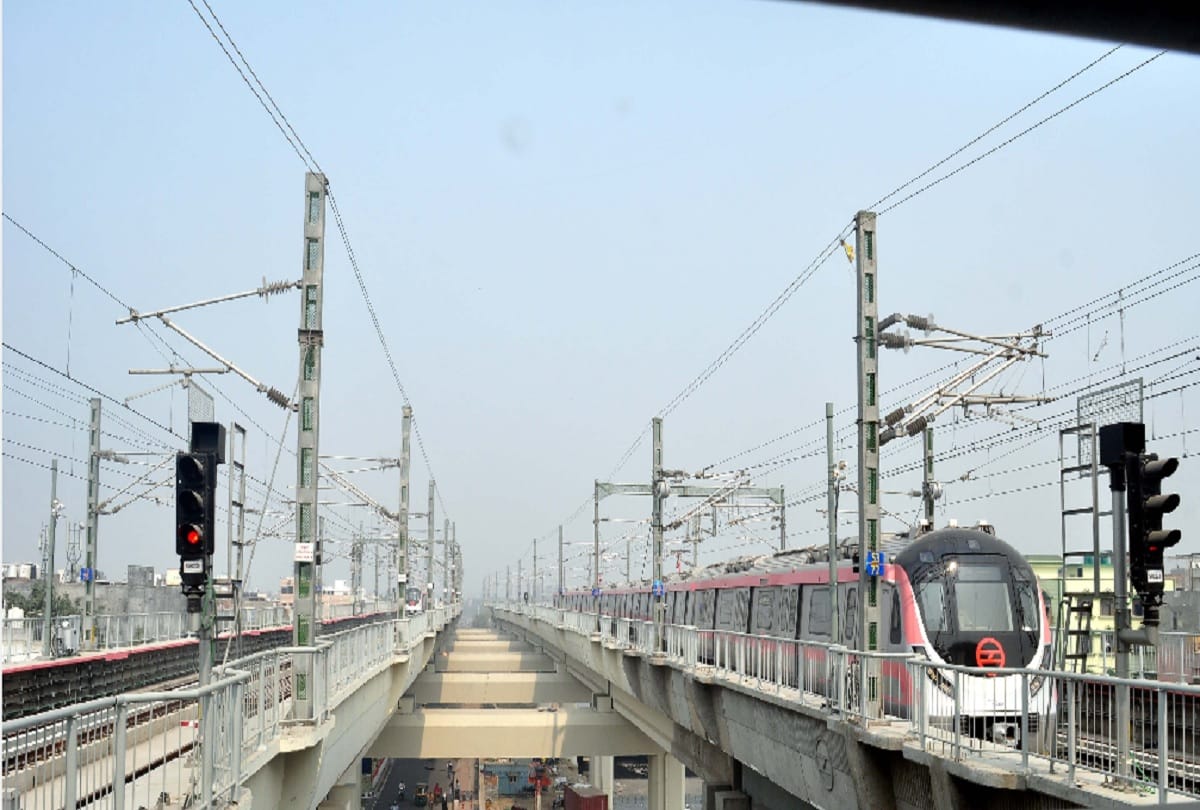 Delhi metro pink line: Delhi Metro High Tech route from Shiv Vihar to Trilokpuri