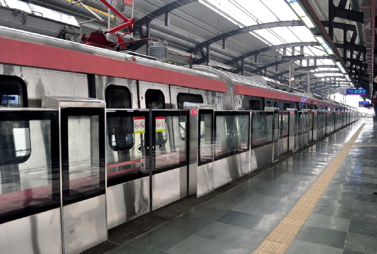 shiv vihar to trilokpuri section of pink line metro twice to switch to commute start from 31 october