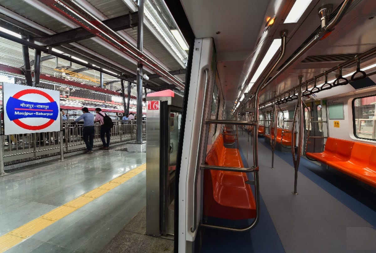 delhi pink line to become world longest driverless metro line by the end of this year