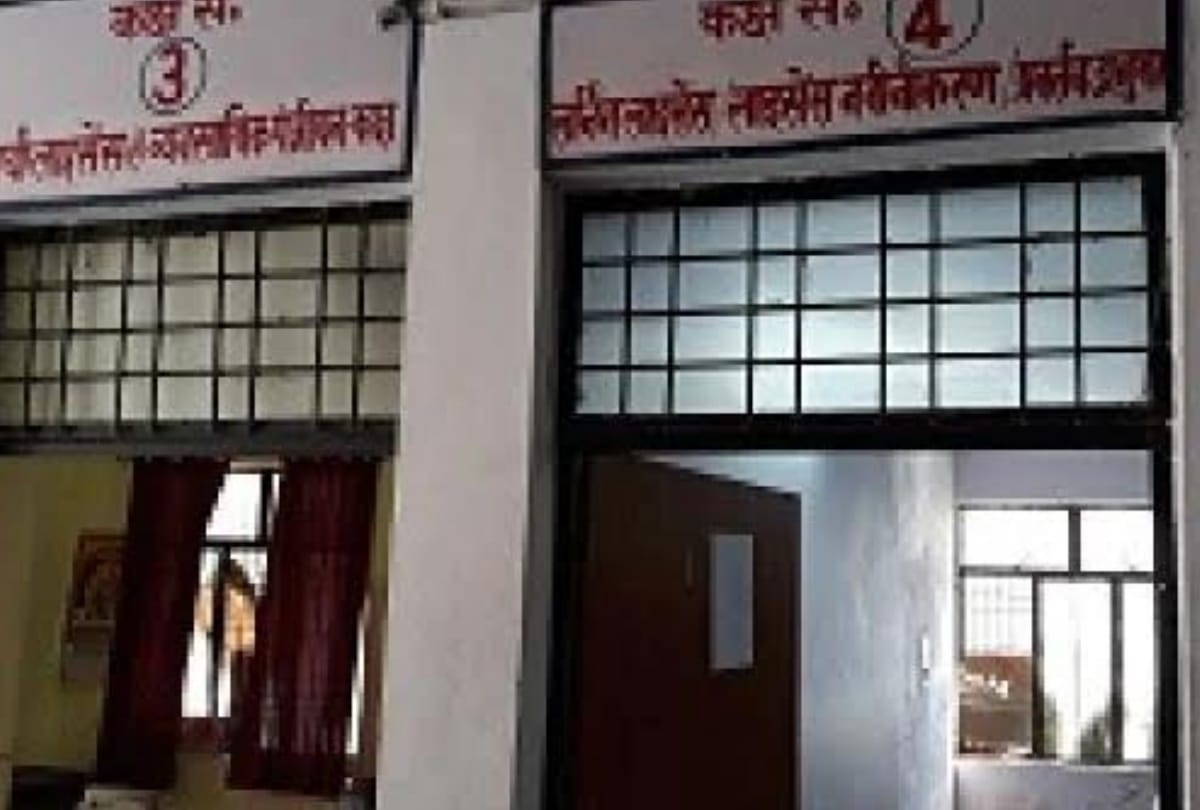 Raebareli RTO office to issue Driving licence with wrong information