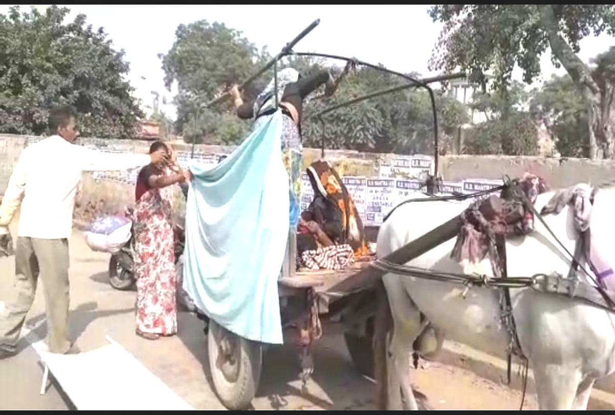 The woman reached the hospital by horse carriage for delivery