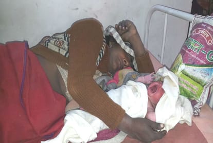 The woman reached the hospital by horse carriage for delivery