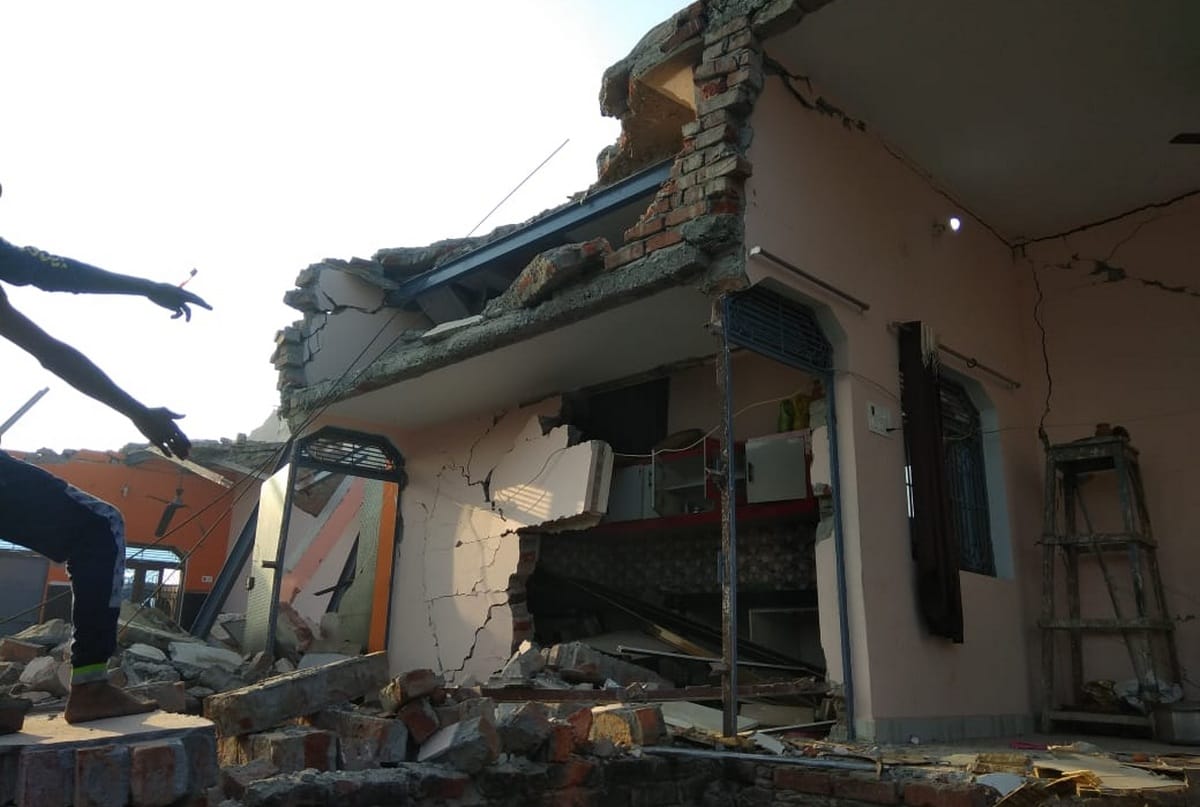 Blast in house at bhadohi husband and wife injured see photos
