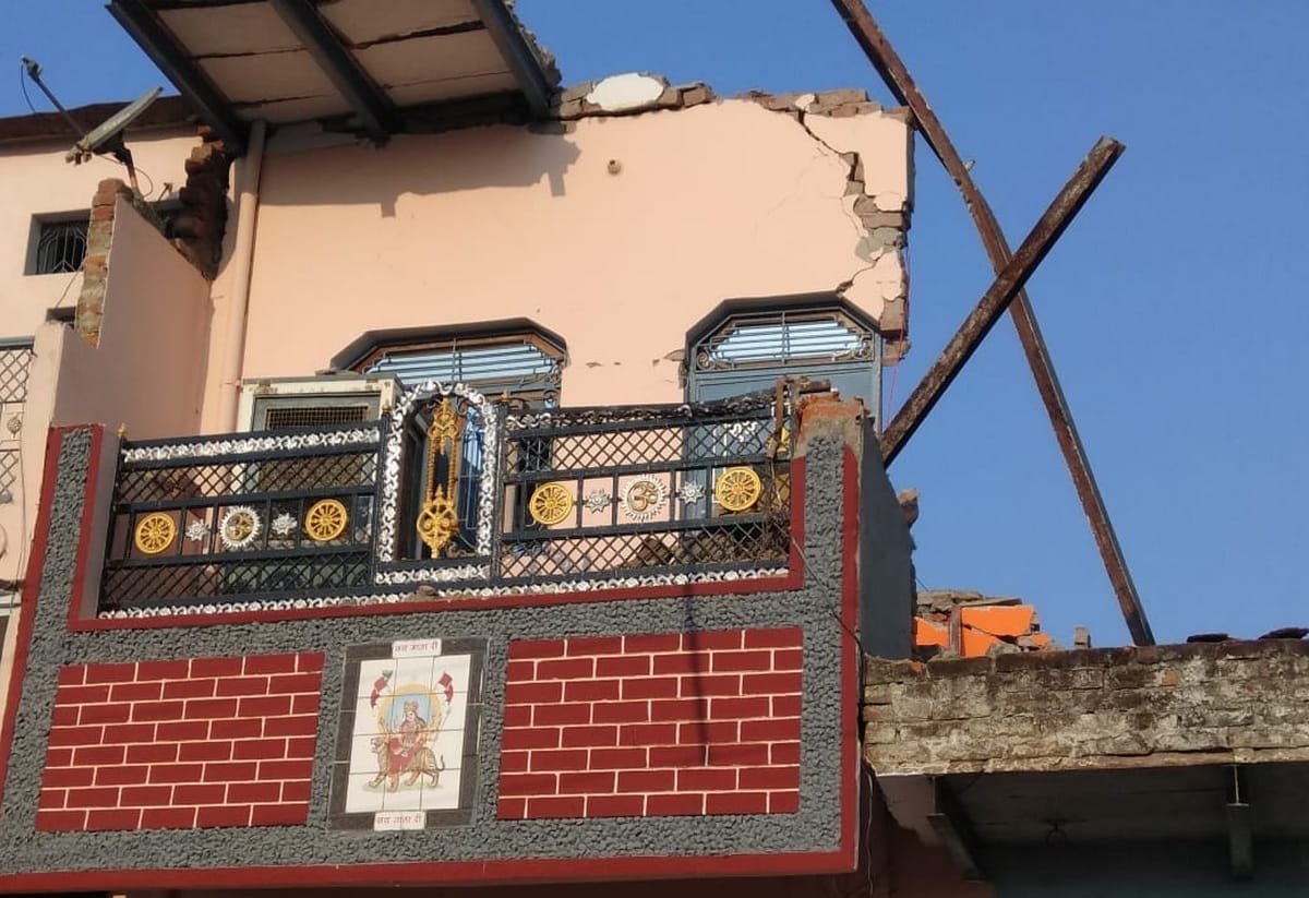 Blast in house at bhadohi husband and wife injured see photos