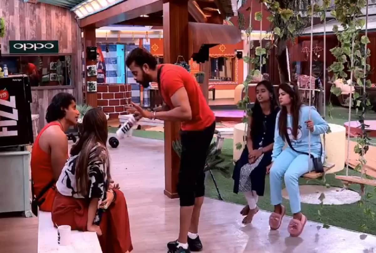 sreesanth gets angry over vikas gupta in bigg boss 12
