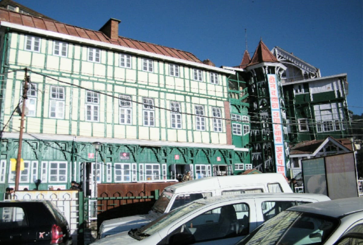 unknown persons tried to burn Shimla's historic DDU hospital