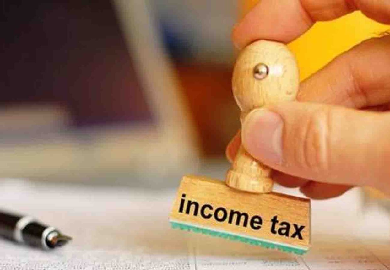 Income Tax Survey on four Firms of Big Textile Companies of Kanpur
