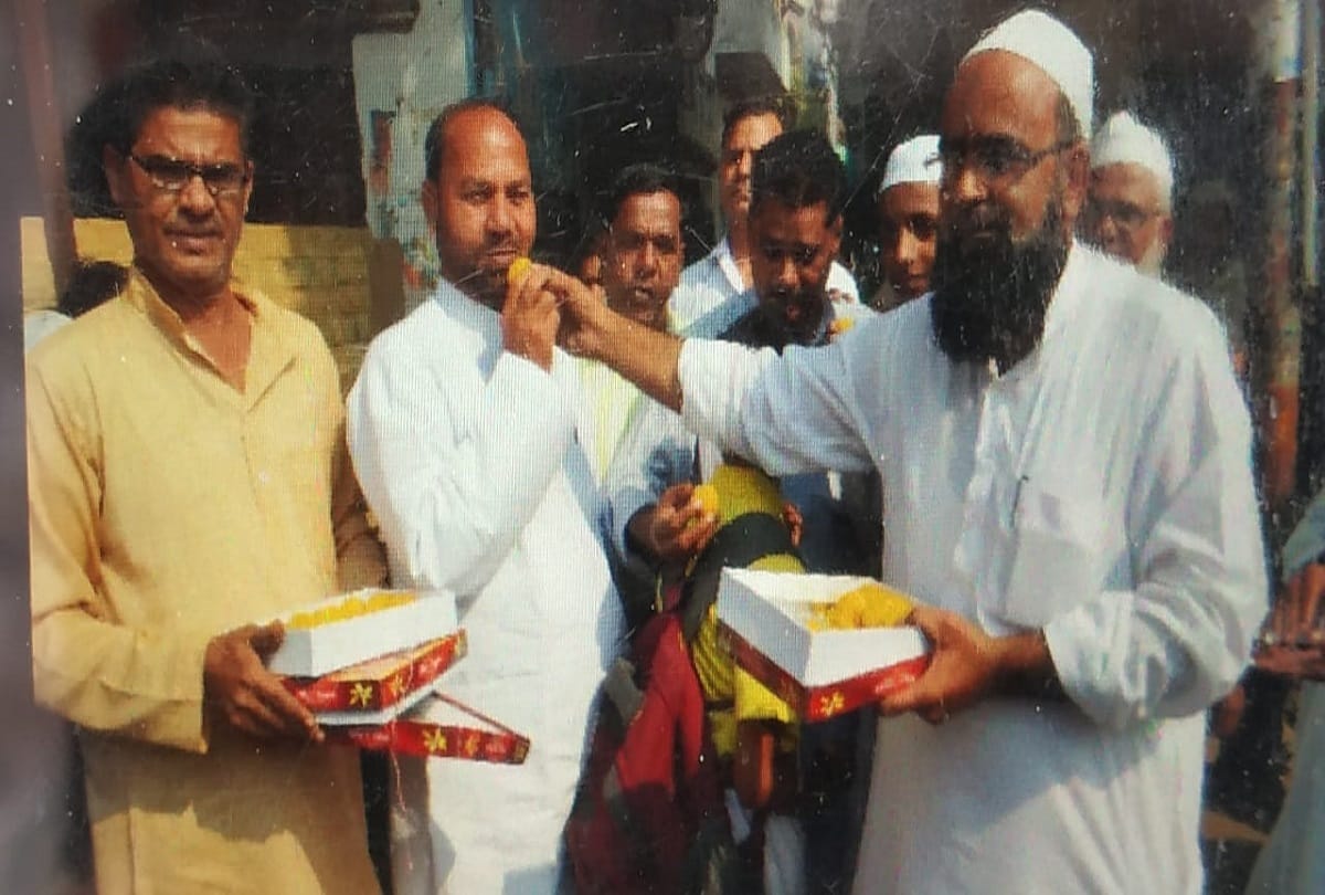 Meerut hashimpura massacre After the Delhi High Court decision sweet is divided in Meerut