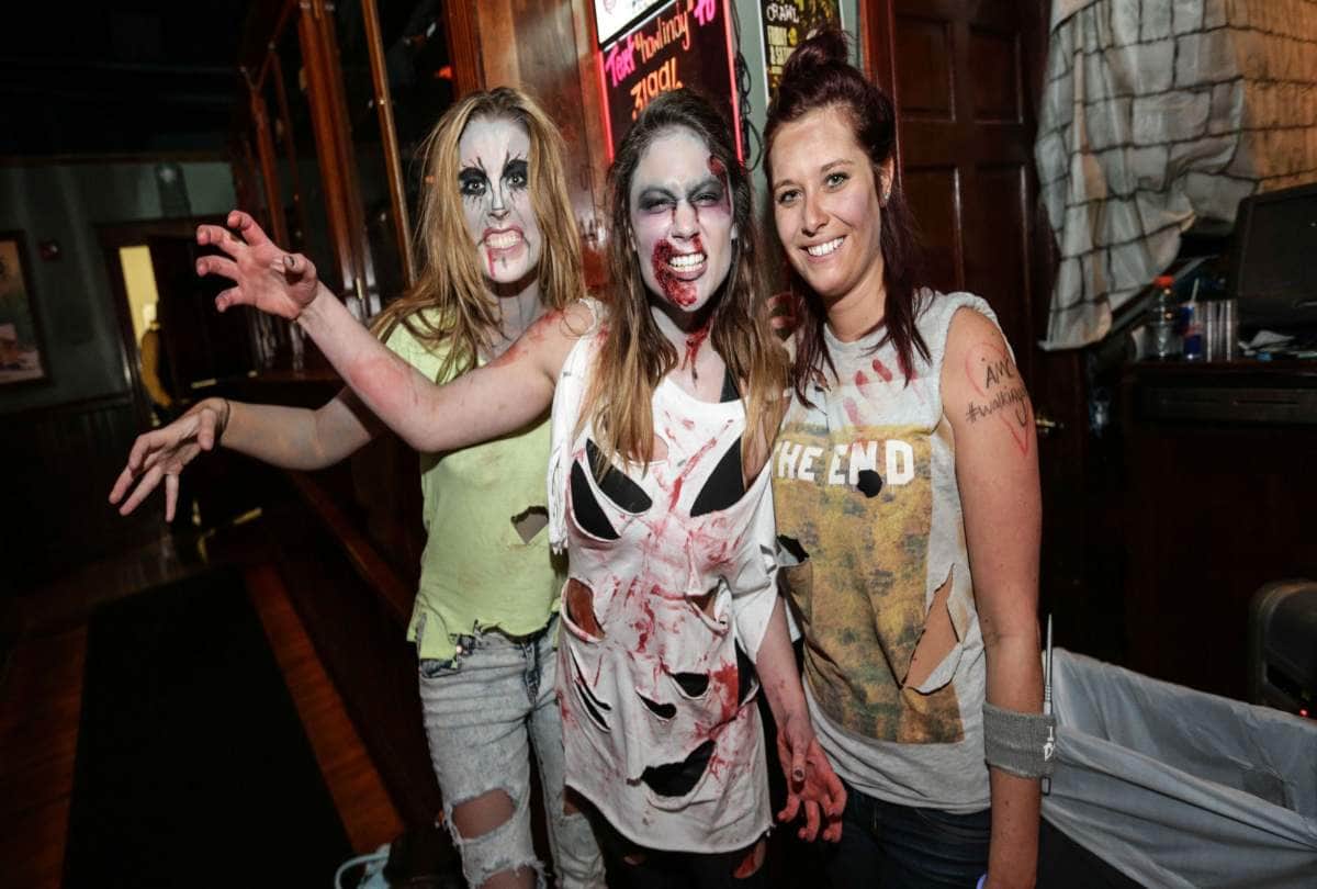 why wear ghosts dress what is foreign halloween festival