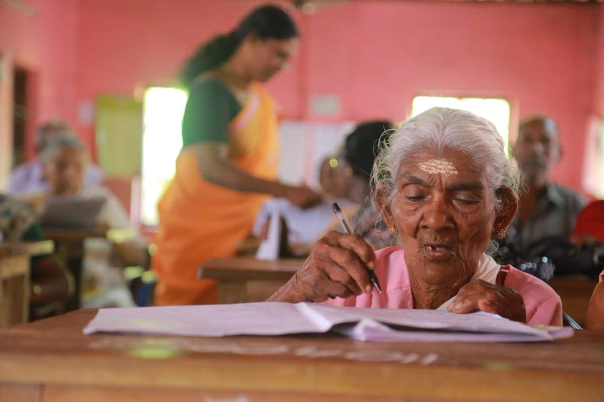 96 years old Karthyayani created history after scoring 98/100 marks and becomes example for all
