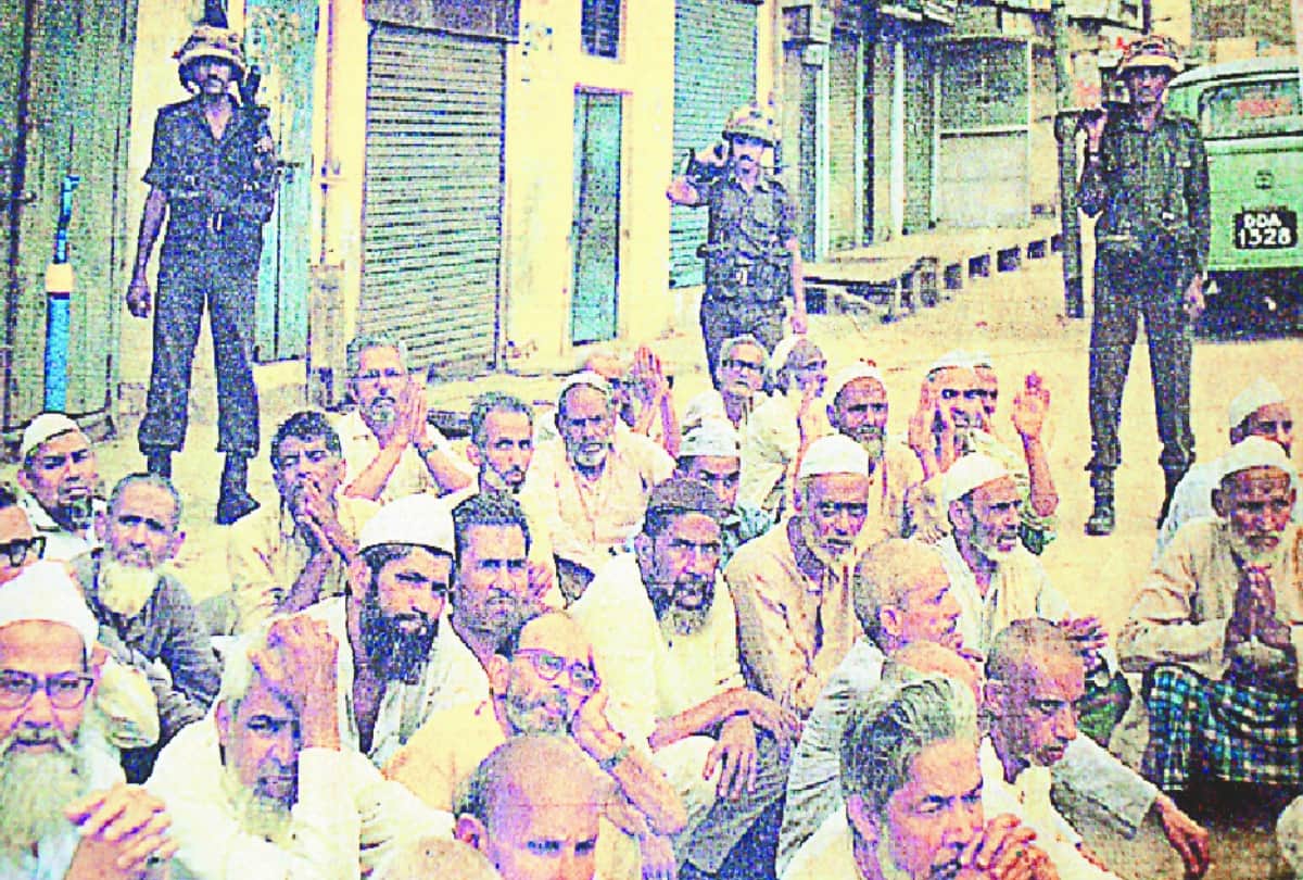 1987 Hashimpura massacre case meerut Facts Curfew imposed for three months in