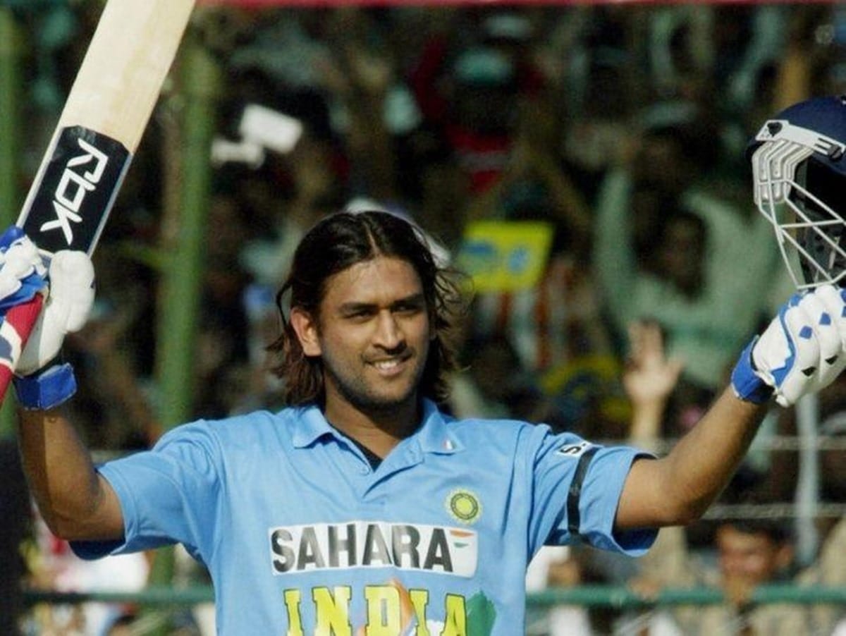 Ms Dhoni Birthday Specia Pakistan President Pervez Musharraf told to MS Dhoni Do cut your long hair