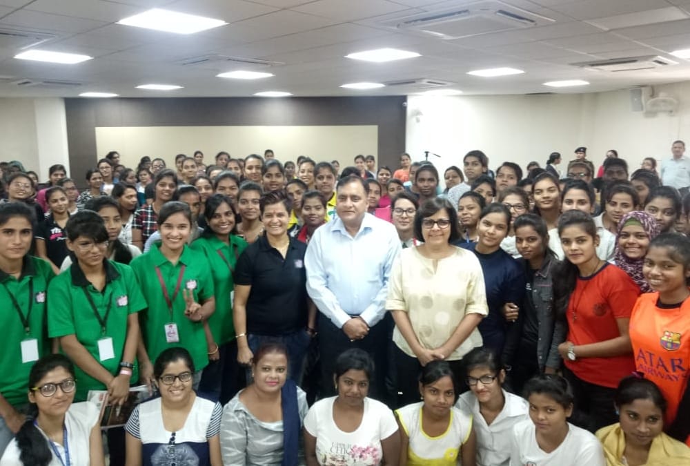 UP DGP addressed girls in women power line in lucknow.