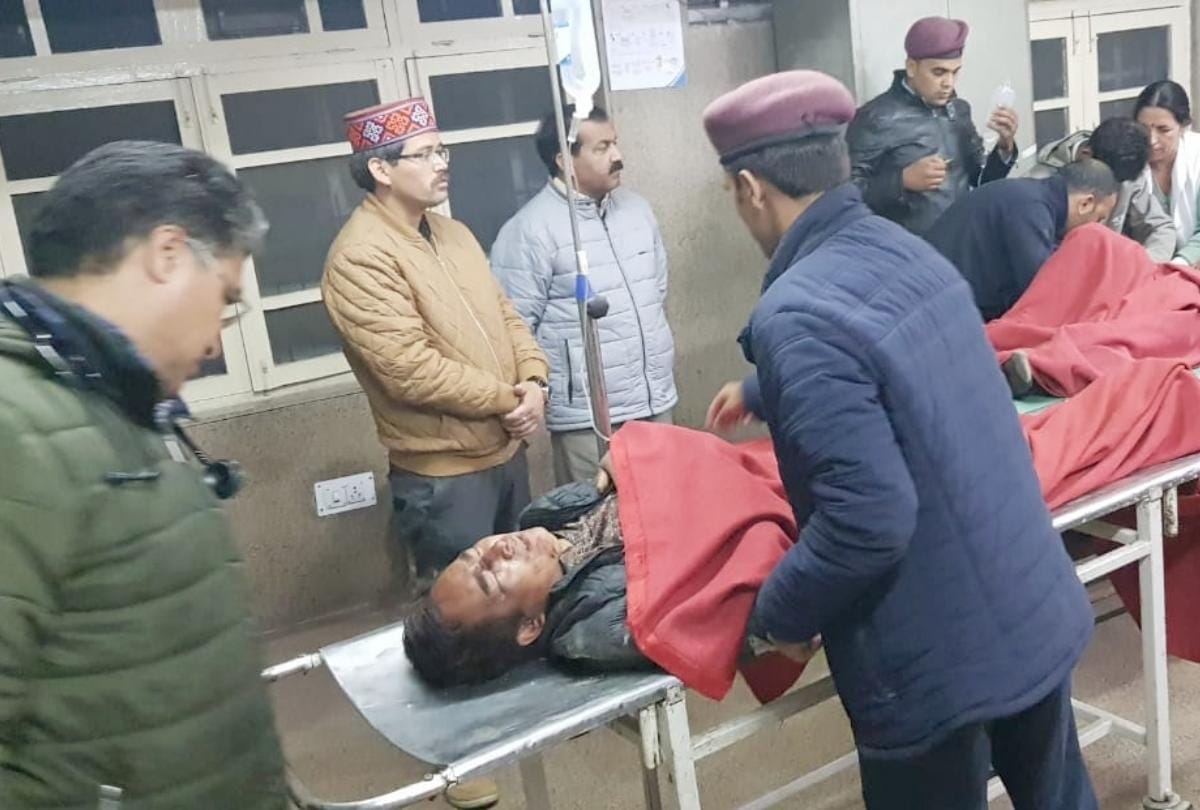 Kullu Bolero fall into gorge two brothers died six injured