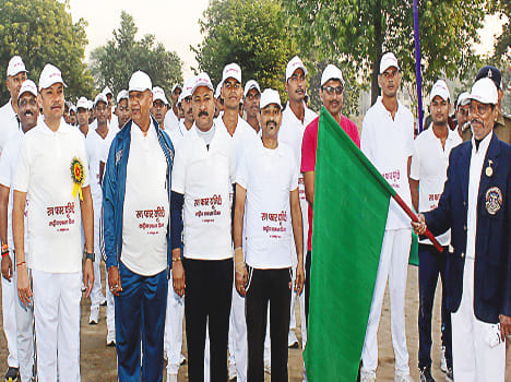 Officers and jawans rushed to the Run for Unity