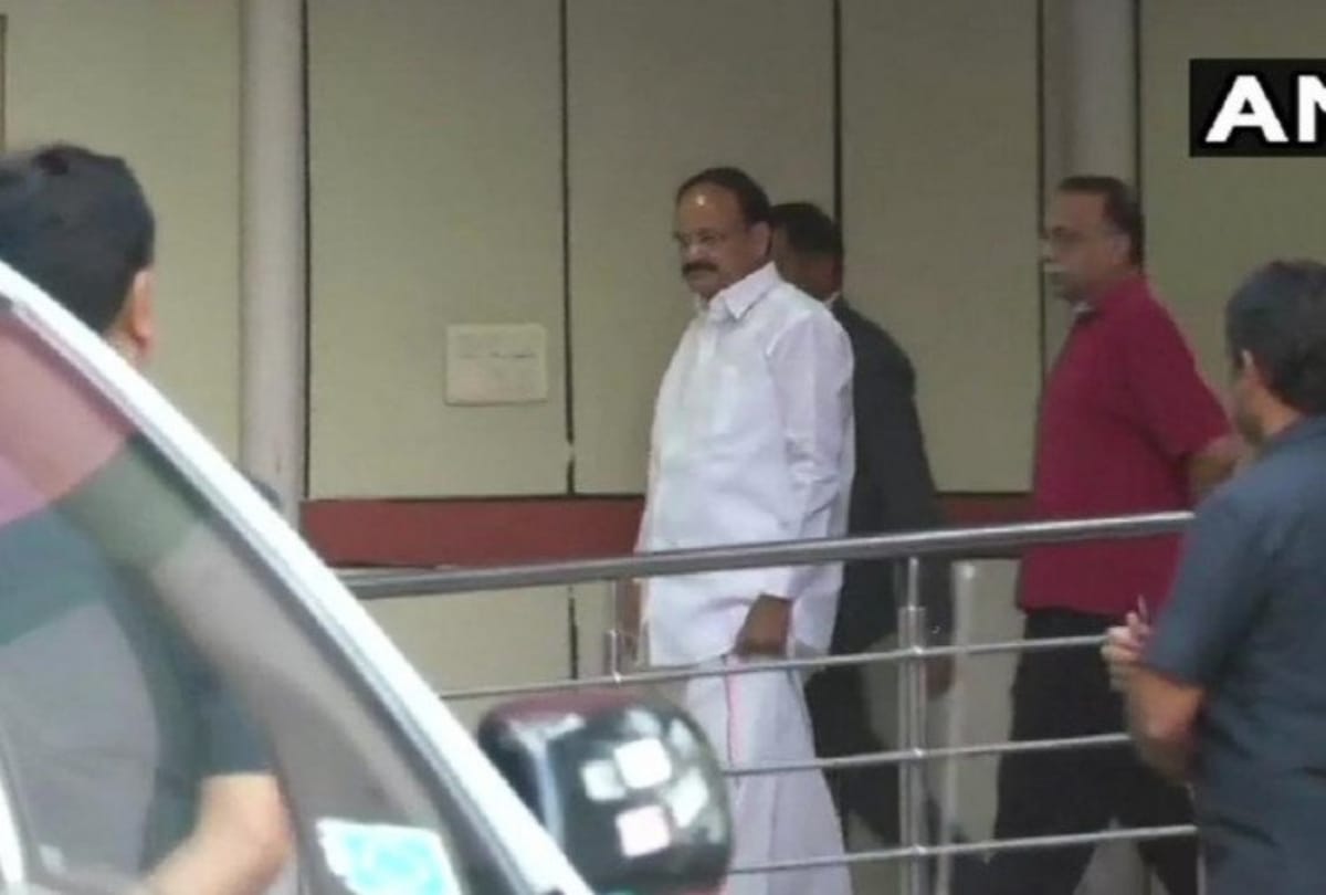 Venkaiah Naidu took off for six days visit to Botsvana, malawi and zimbabwe