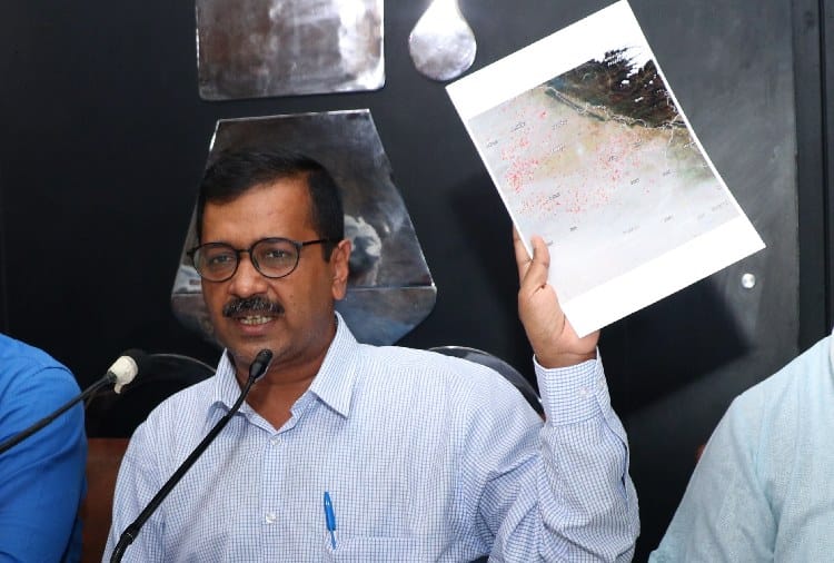 Kejriwal questioned on Punjab's issue of stubble burning