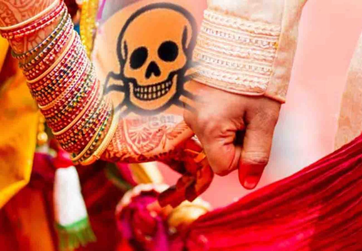 wife committed suicide to husbands' age