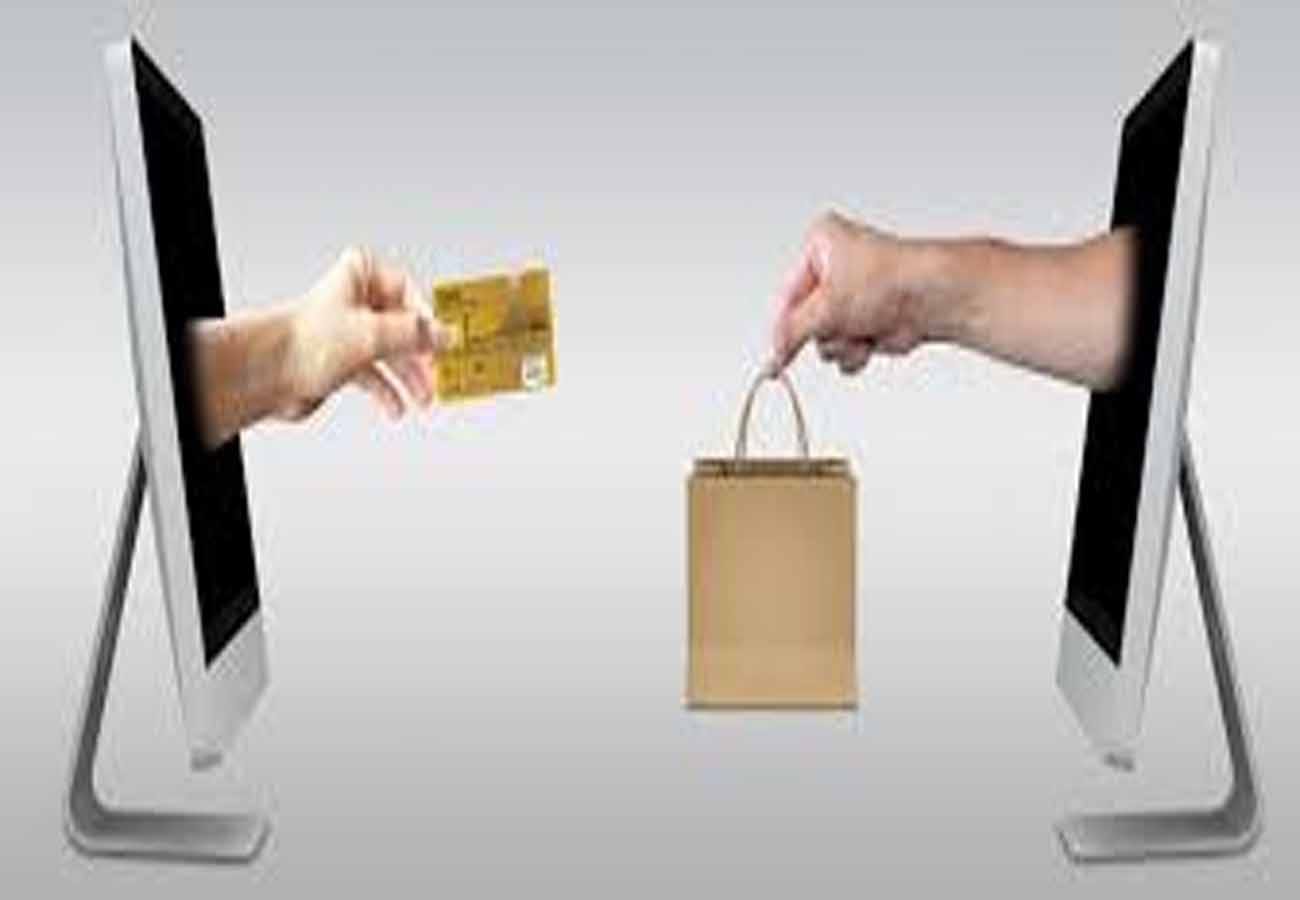 man deceived in online shopping