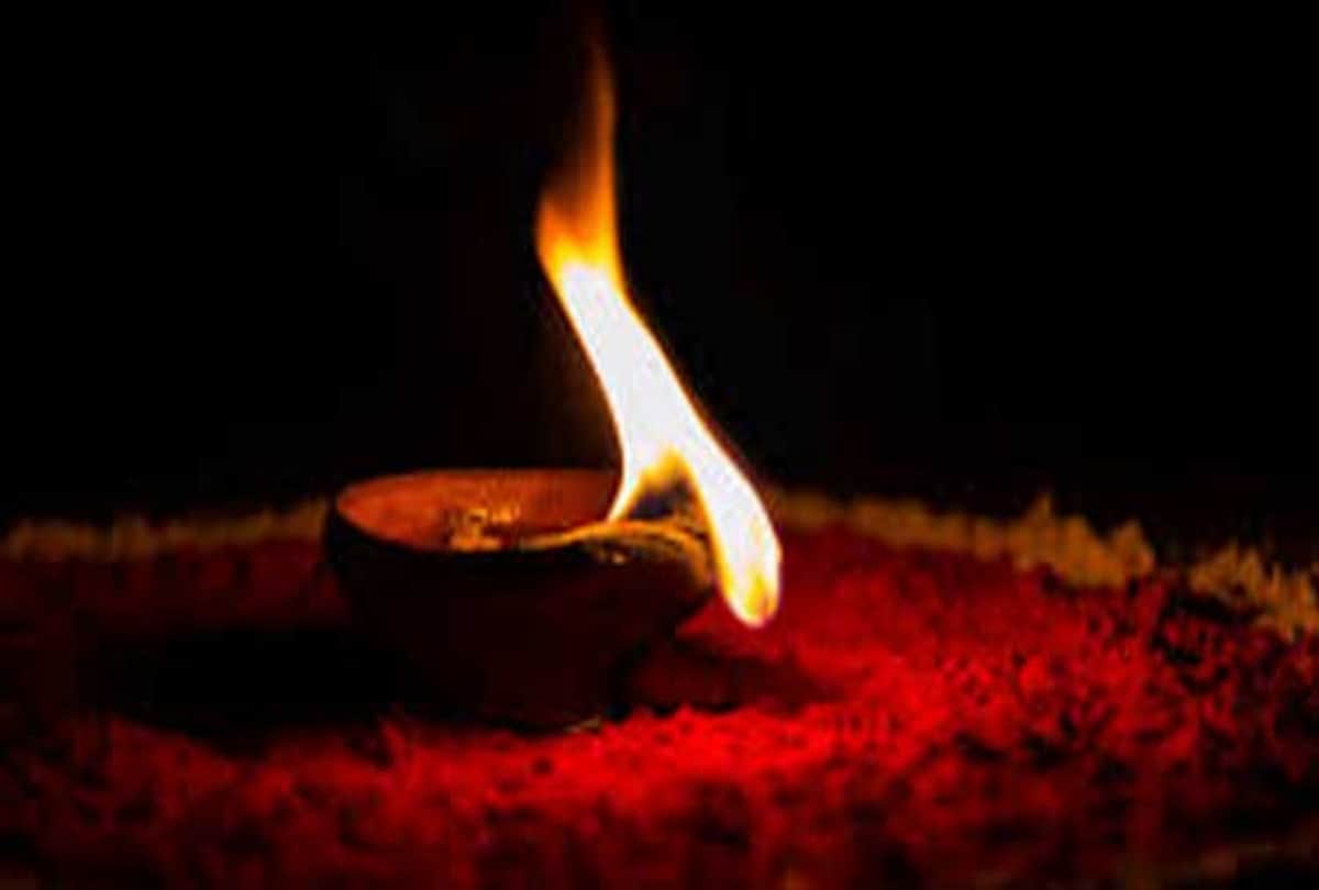 Shubh deepawali  burn deepak on these 11 places in night for maa lakshmi happy