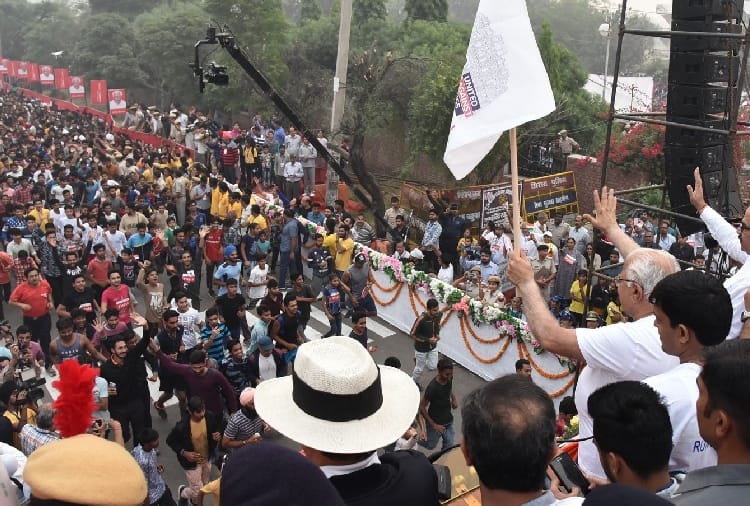 Organizing Marathon in Sirsa on the Birth Anniversary of Sardar Vallabh Bhai Patel
