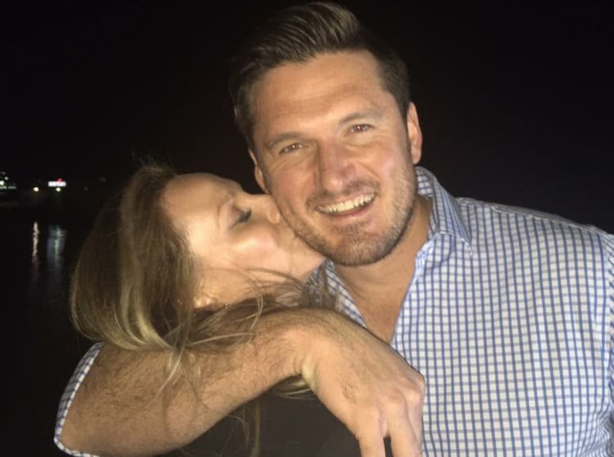 former south africa captain graeme smith engages to his girlfriend romy lanfranchi