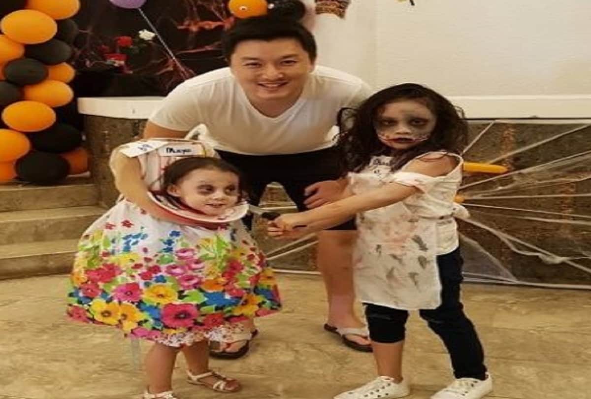 Halloween 2018: 2 year old girl carries 'her own severed head' goes viral