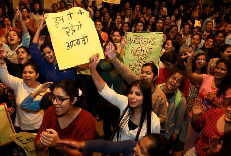 Punjab University Administration Decided to Take Advice of Parents to Open Girls Hostal 24 Hours
