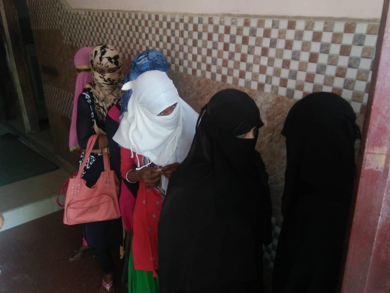 prostitution racket caught in mau at uttar pradesh
