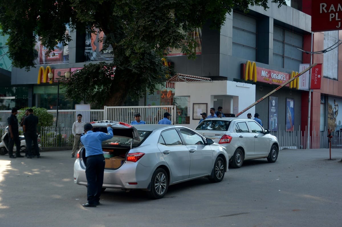 Varanasi JHV mall see the photos after the firing incident