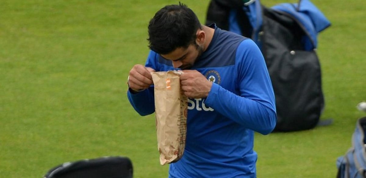 virat kohli celebrating his 30th birthday with wife anushka sharma