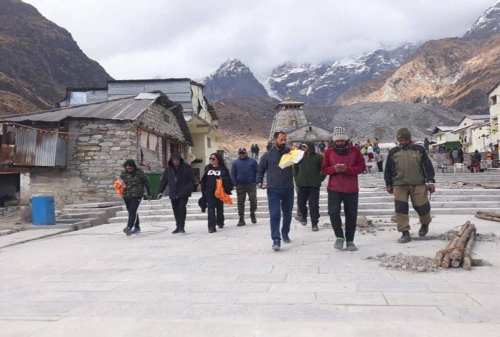 Mahesh Bhatt Feel Lord Shiva in kedarnath Dham visit For sadak 2 Movie