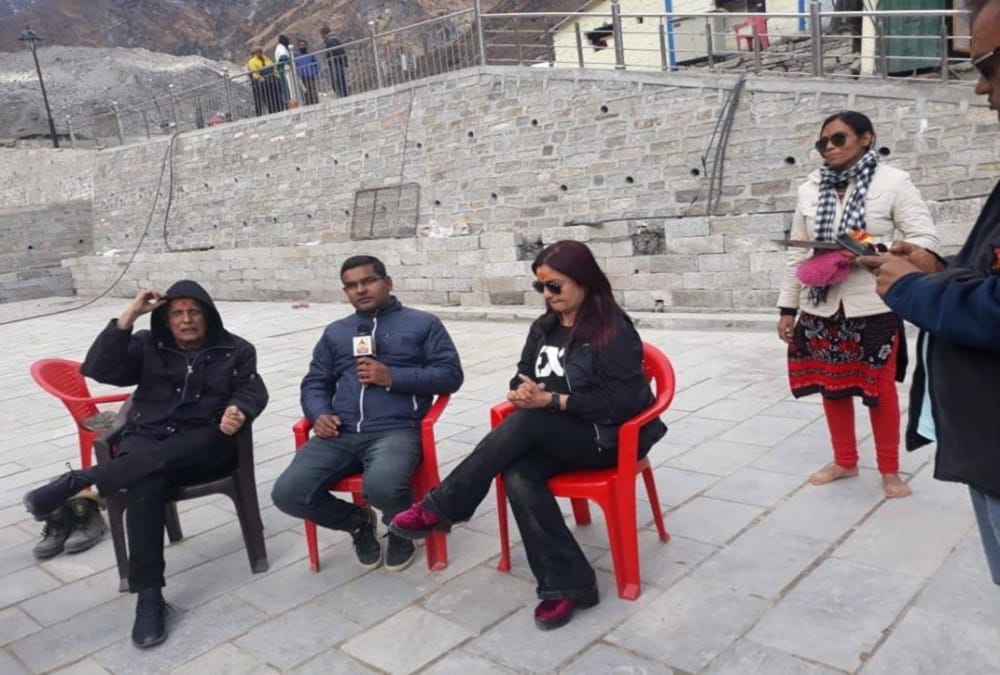 Mahesh Bhatt Feel Lord Shiva in kedarnath Dham visit For sadak 2 Movie