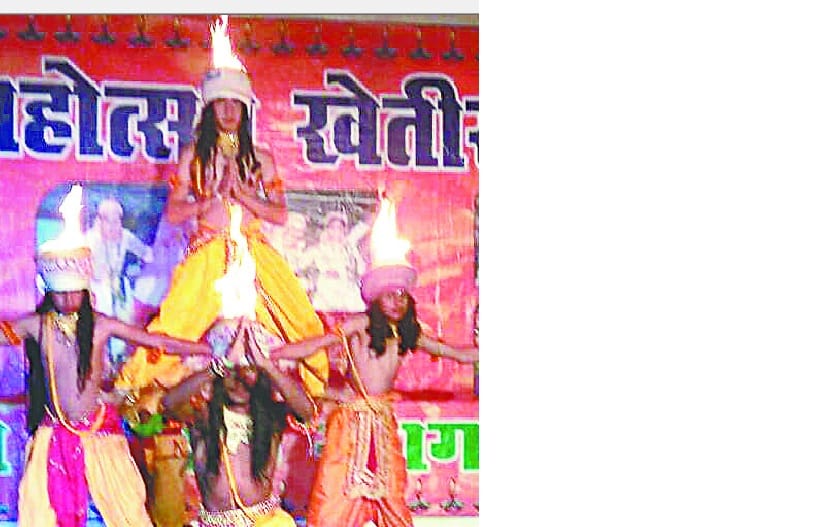 People in the color of culture in Deep Festival farming